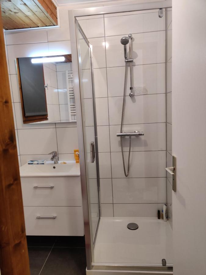 La Lonzagne Apartment เปเซย์-น็องครัวซ์ ภายนอก รูปภาพ